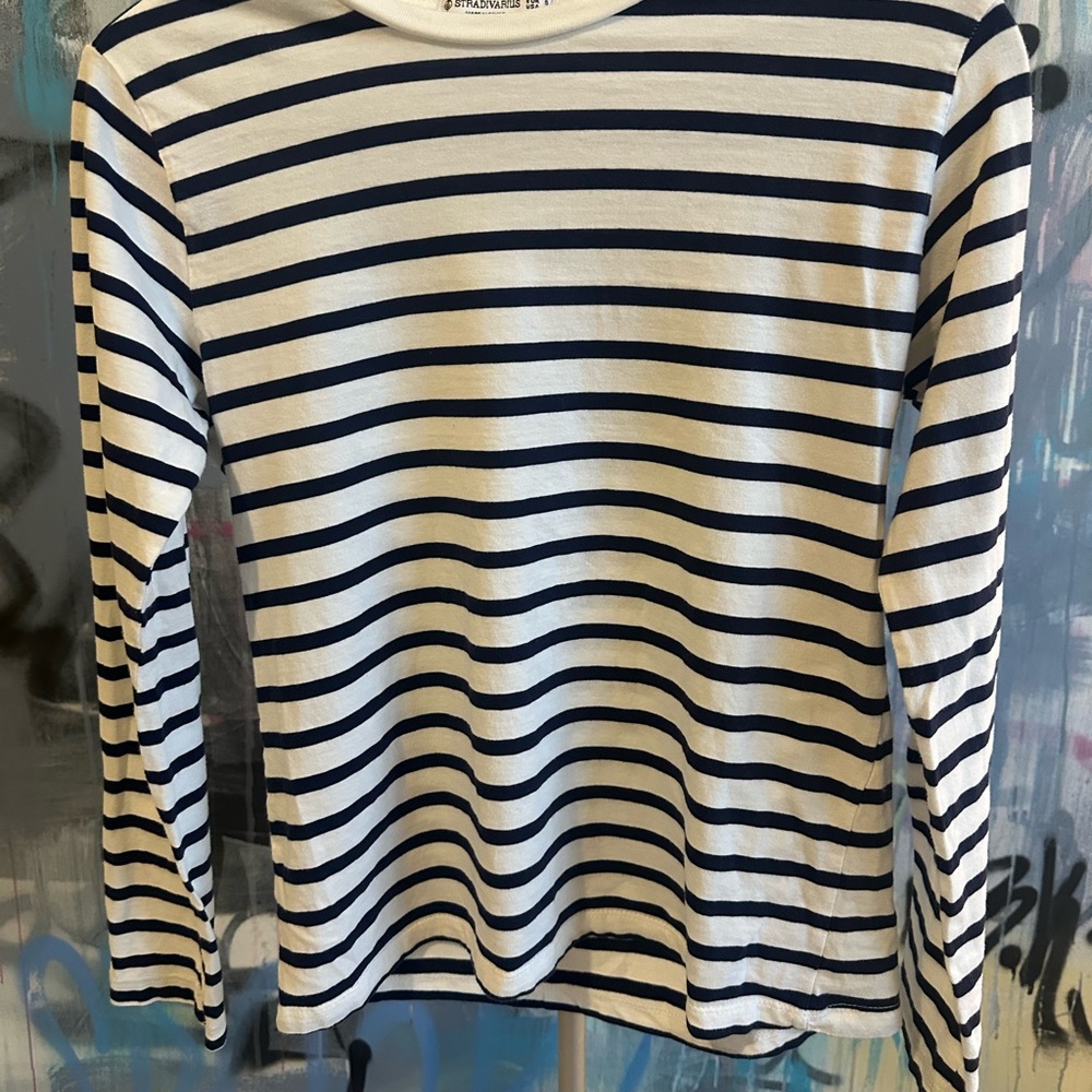 Stradivarius - Navy and White